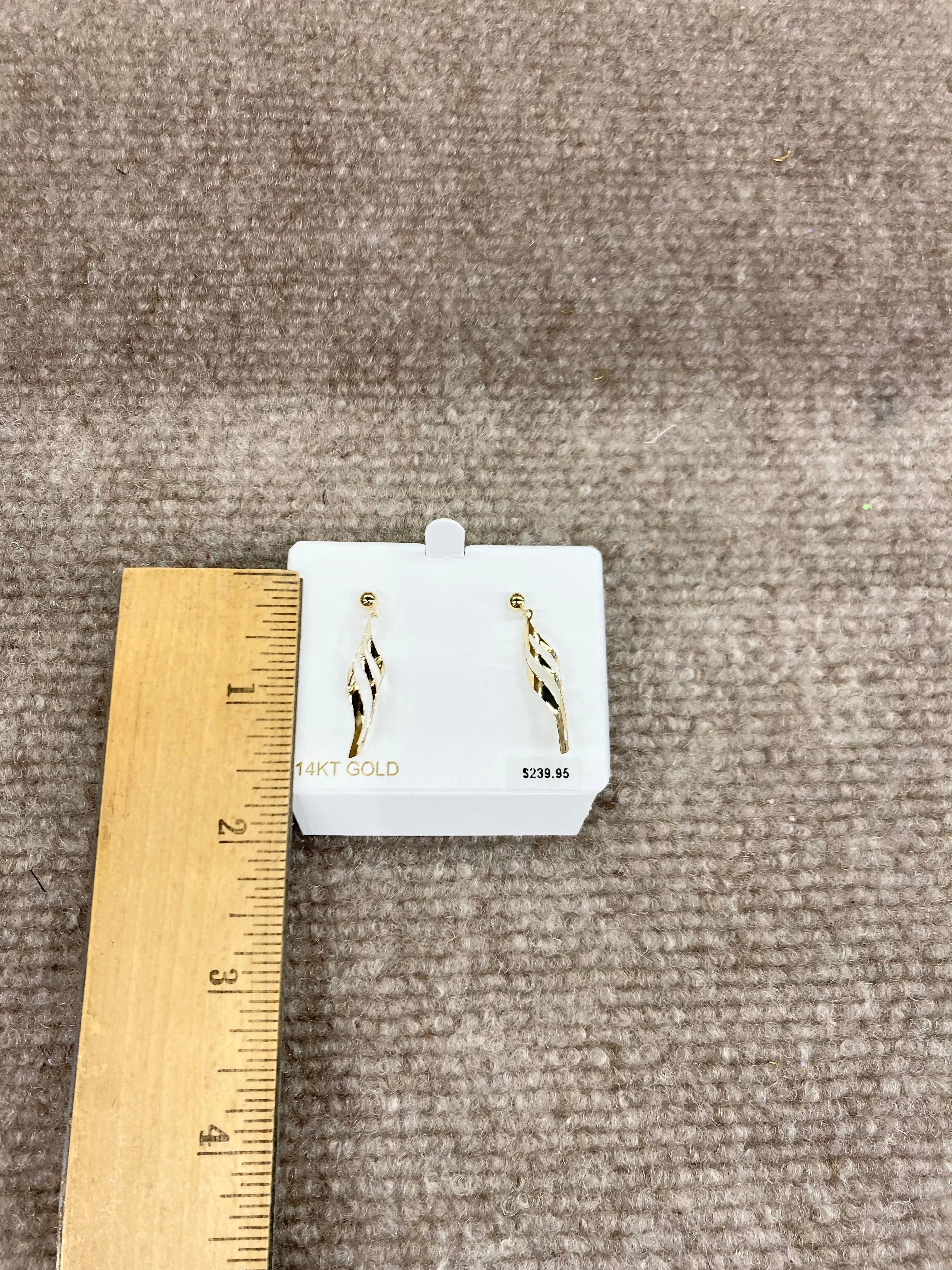 14 K Yellow Gold Dangle Twist Drop Stud Earrings