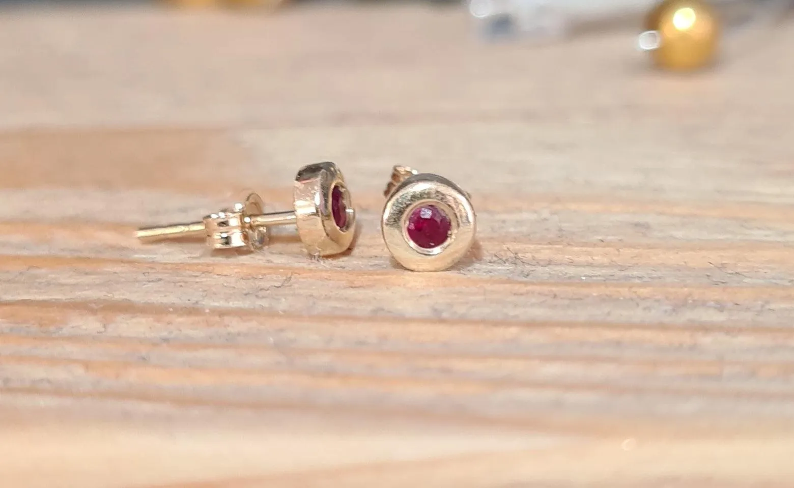 9ct Yellow Gold Ruby Stud Earrings