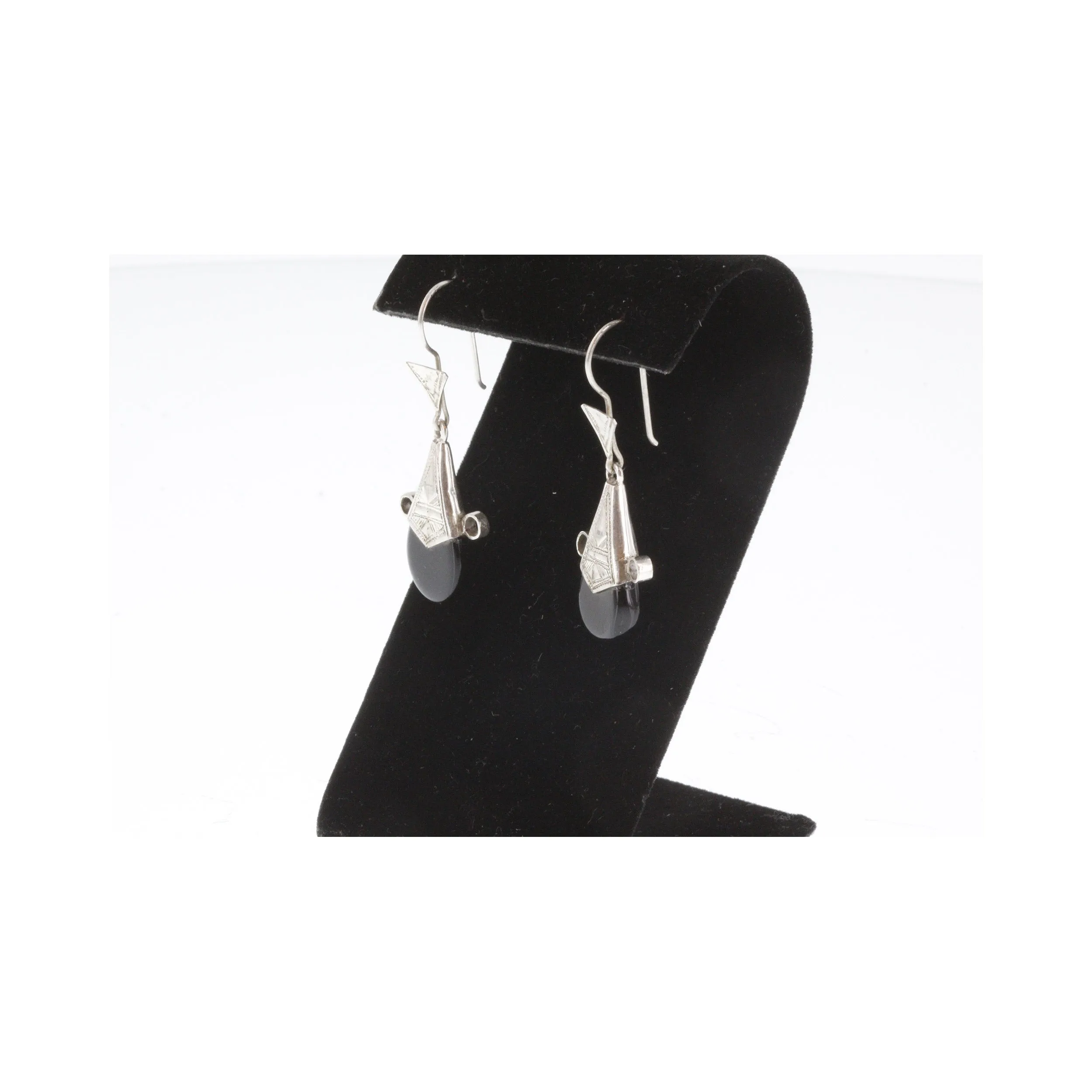 AMNAY||Black Agate & Silver Geometric Earrings, Intricate Etching