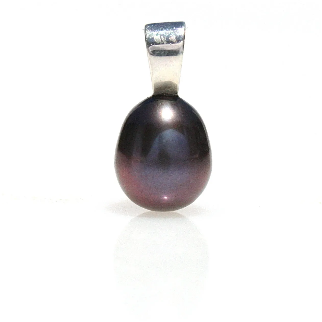 Black Pearl Pendant Dew Drop