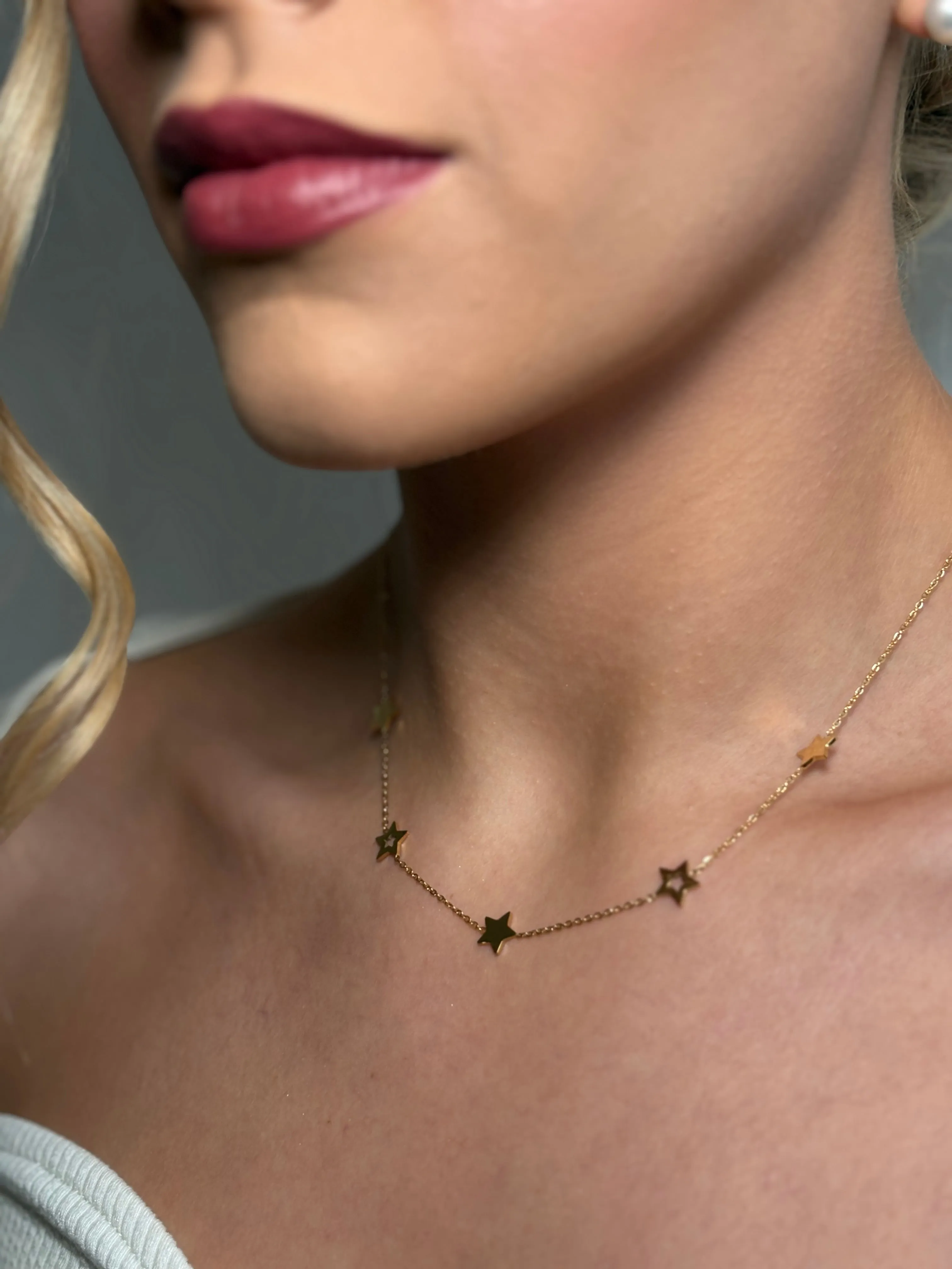 Cellie - Gold Star Necklace