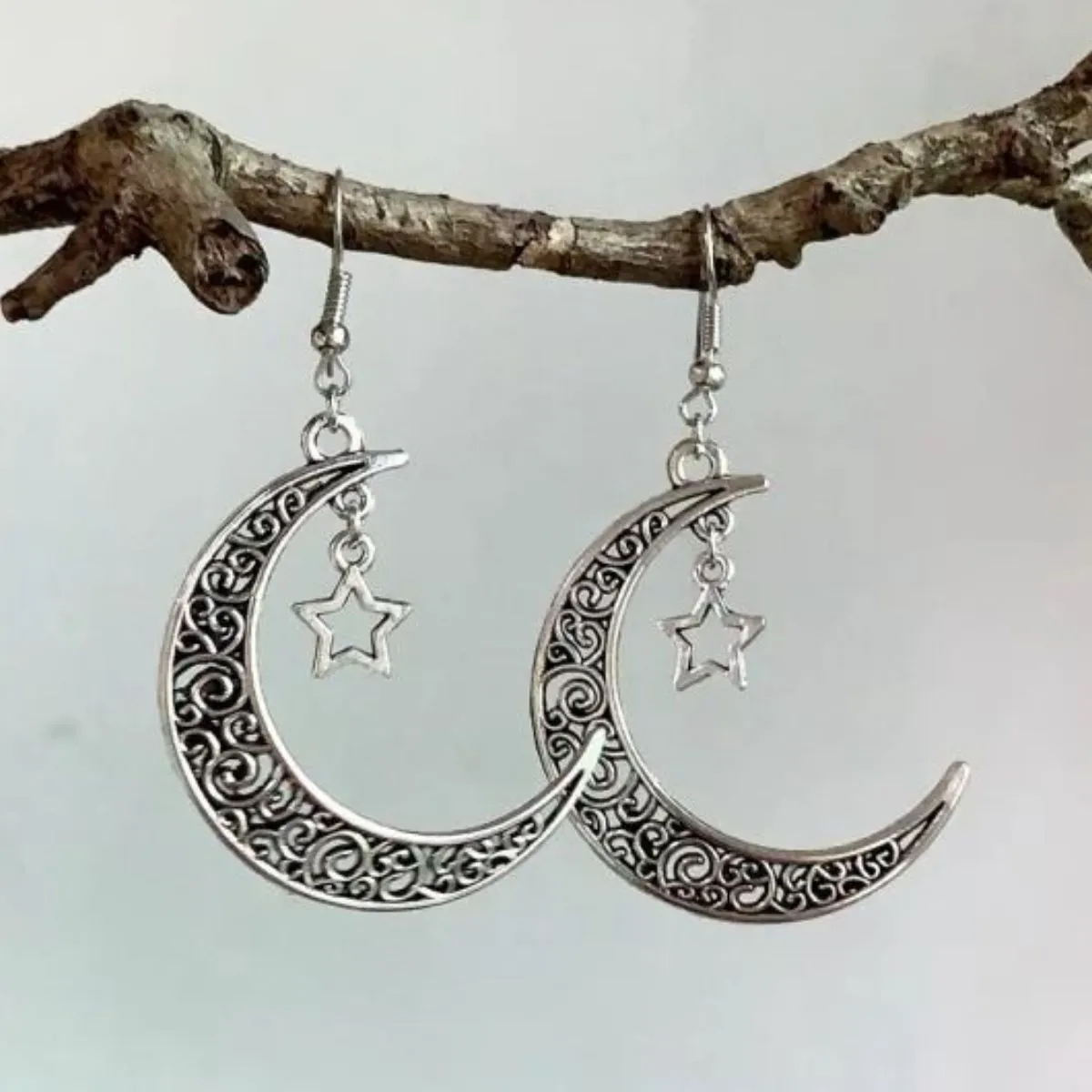 Crescent Moon Earrings: A Celestial Style Statement