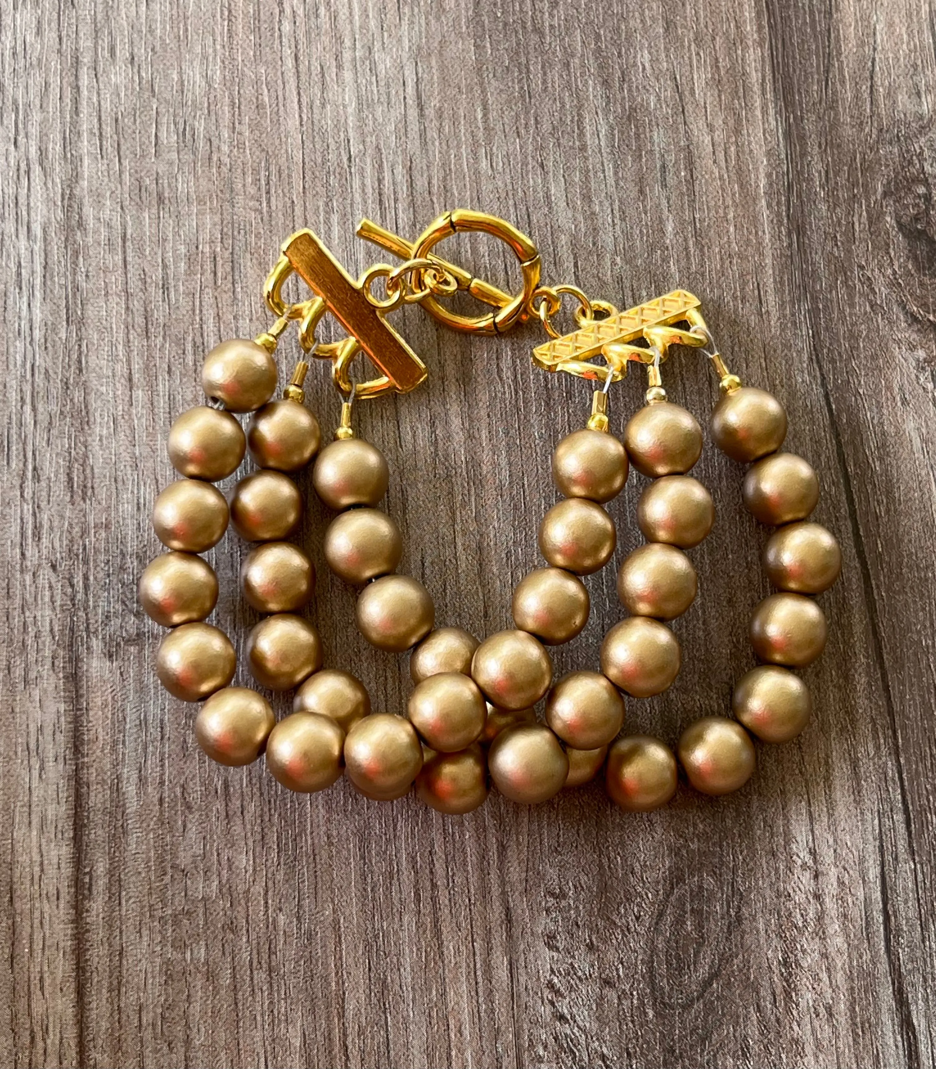 Gold Matte Acrylic Beaded Womens Bracelet - Alana