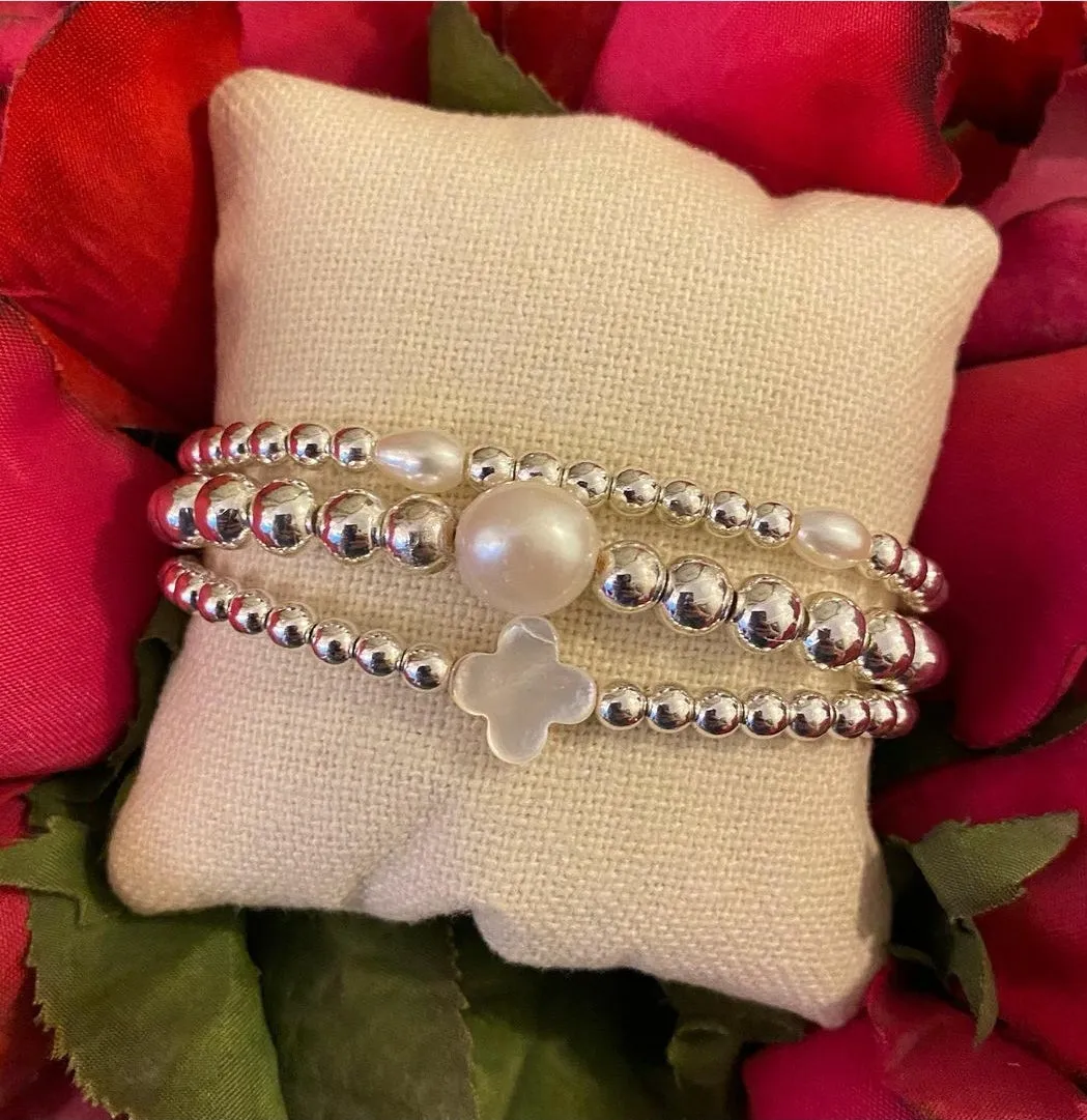 Mother of Pearl Clover Bracelet