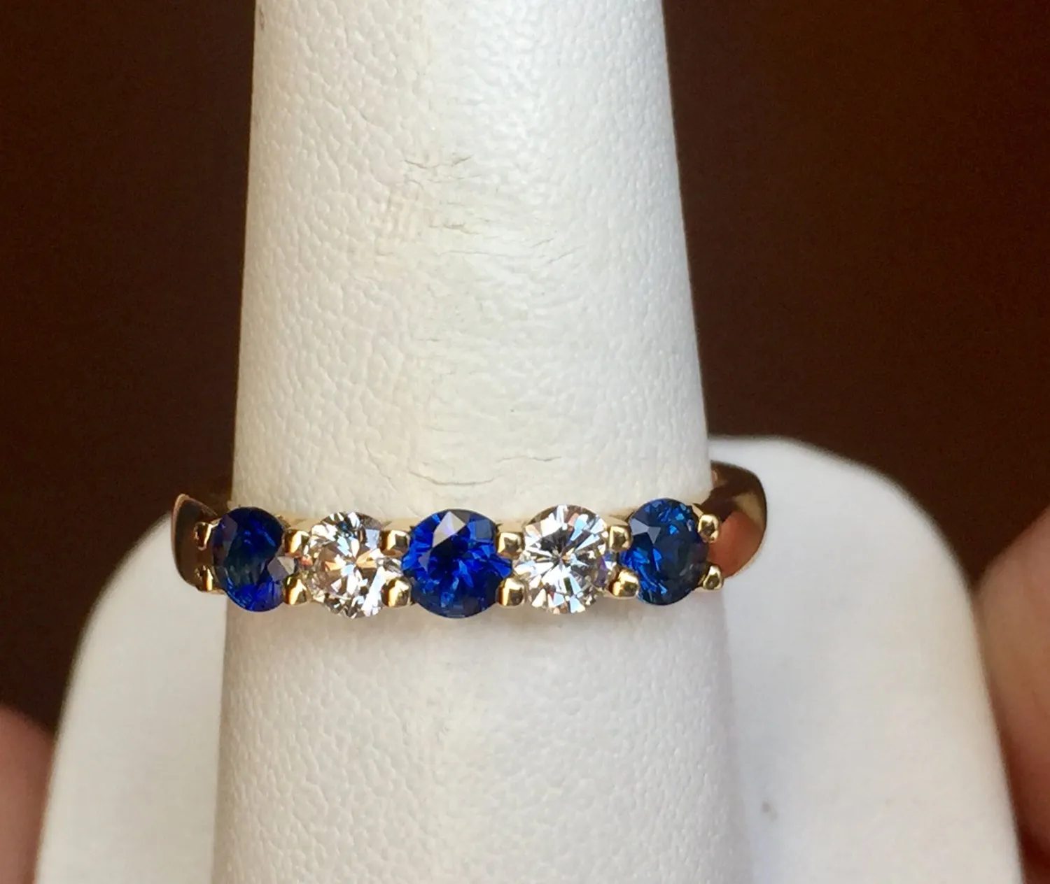 Sapphire And Diamond 18 K Yellow Gold Ring