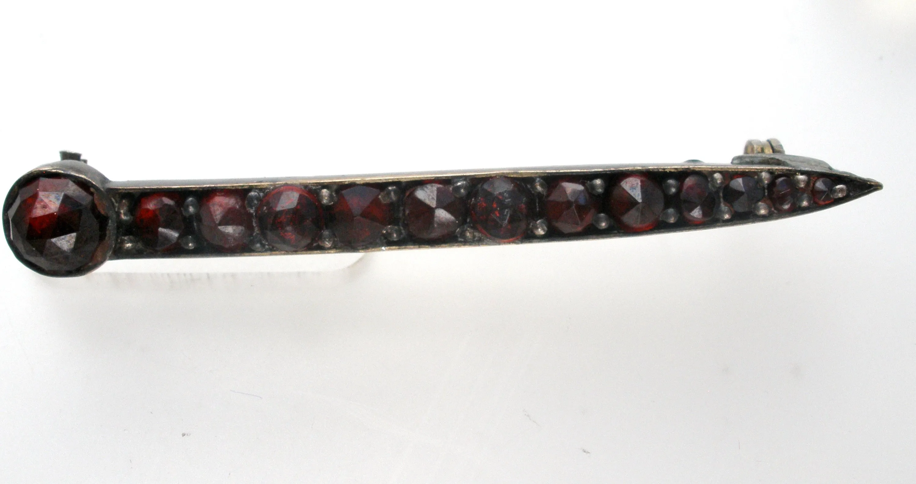 Victorian Bar Pin Brooch with Bohemian Garnets