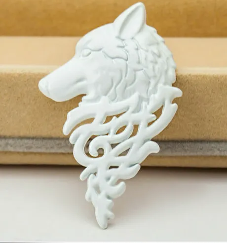 Wolf Lapel Pin